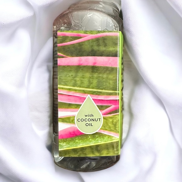 NEW Bath and Body Works Salted Bergamot Gentle Foaming Hand Soap - Picture 2 of 3